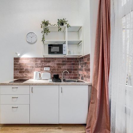 Bazilika-D45 Premium Suites Будапеща Екстериор снимка