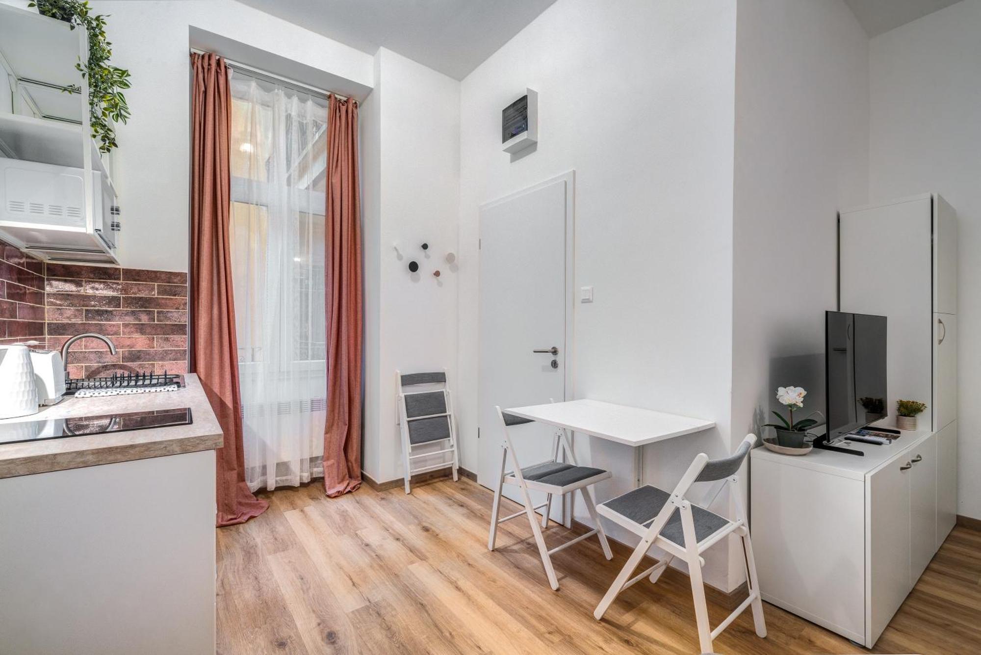 Bazilika-D45 Premium Suites Будапеща Екстериор снимка
