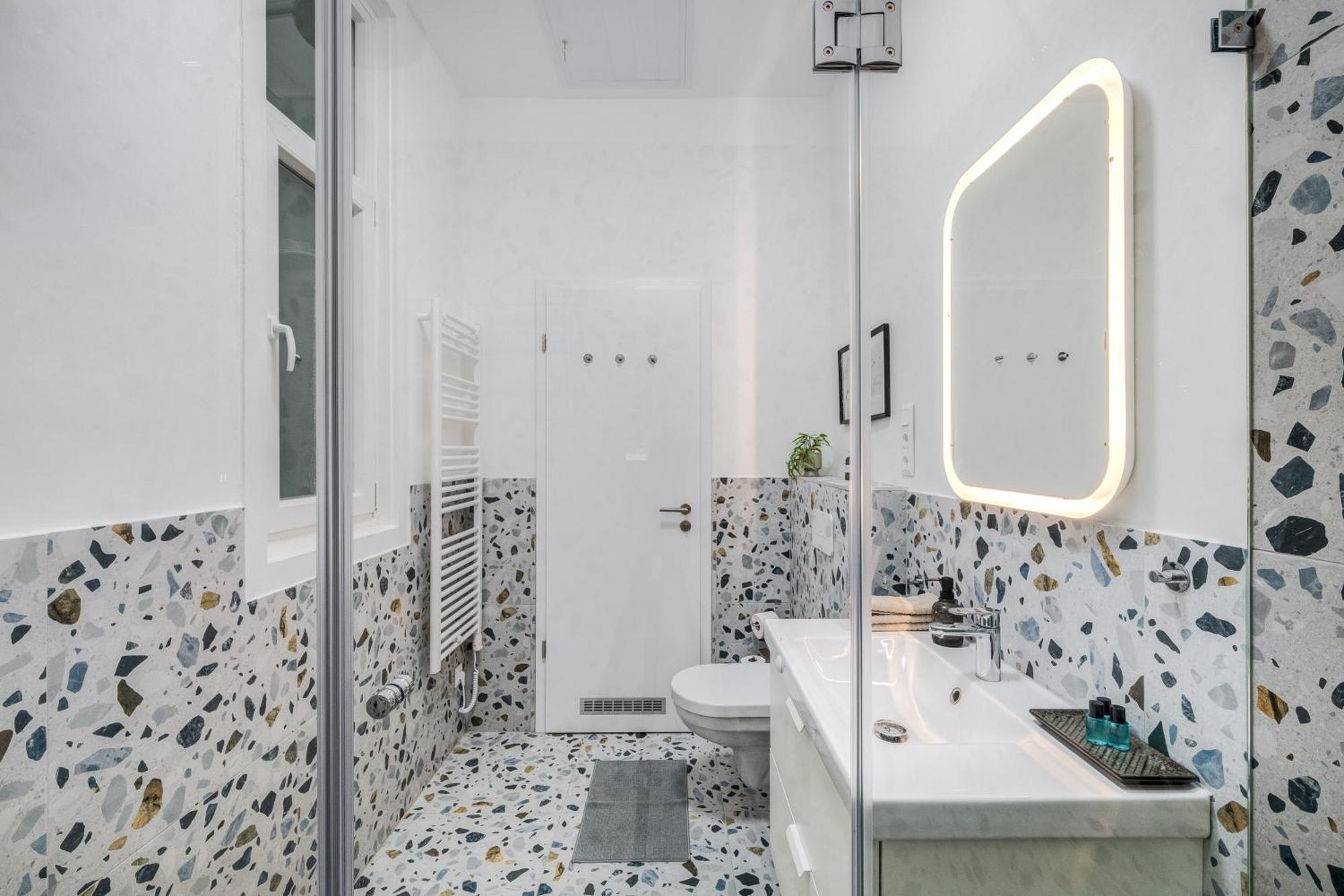 Bazilika-D45 Premium Suites Будапеща Екстериор снимка